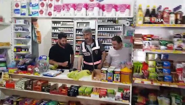 Polis ekiplerinden okul çevrelerine sıkı denetim