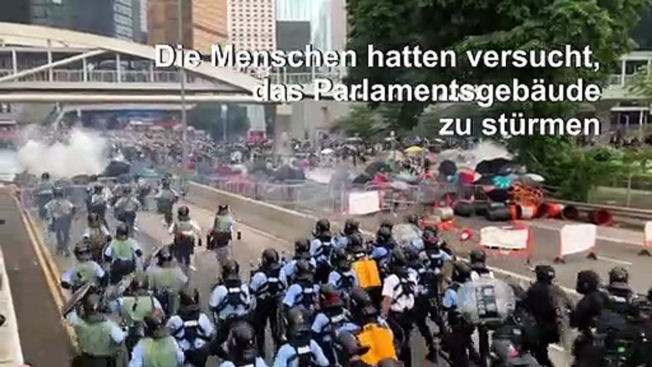 Heftige Zusammenstöße in Hongkong