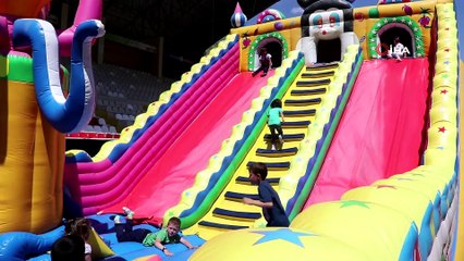 Gümüşhane Yeni Şehir Stadyumu'nda Çocuk Oyunları Şenliği