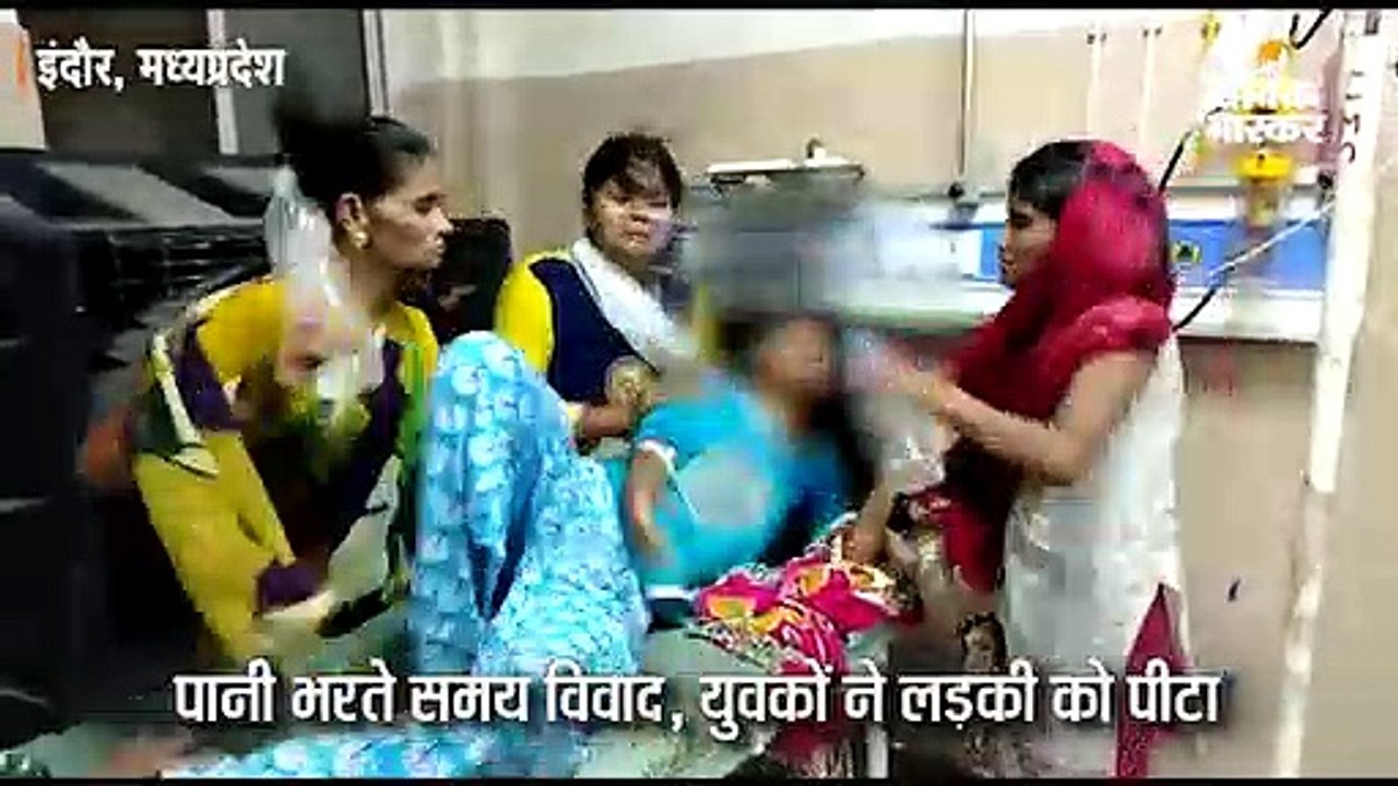 पुलिस ने नहीं लिखी रिपोर्ट, लड़की ने खाया जहर
