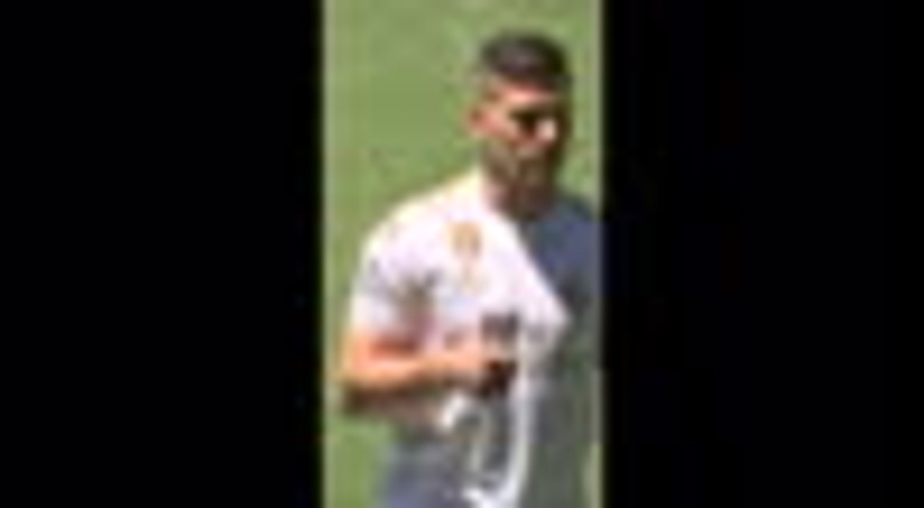 Real Madrid present Jovic signing