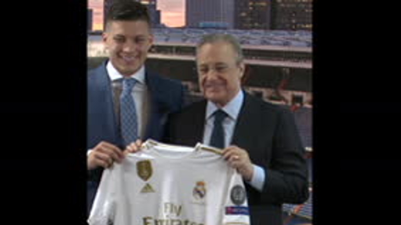 Real Madrid present Jovic signing