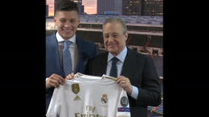 Real Madrid present Jovic signing