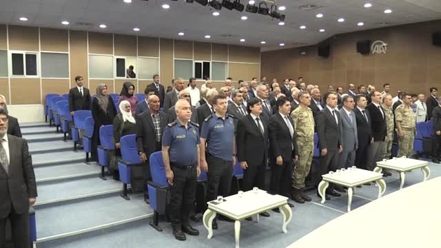 Kıbrıs gazilerine madalyaları verildi