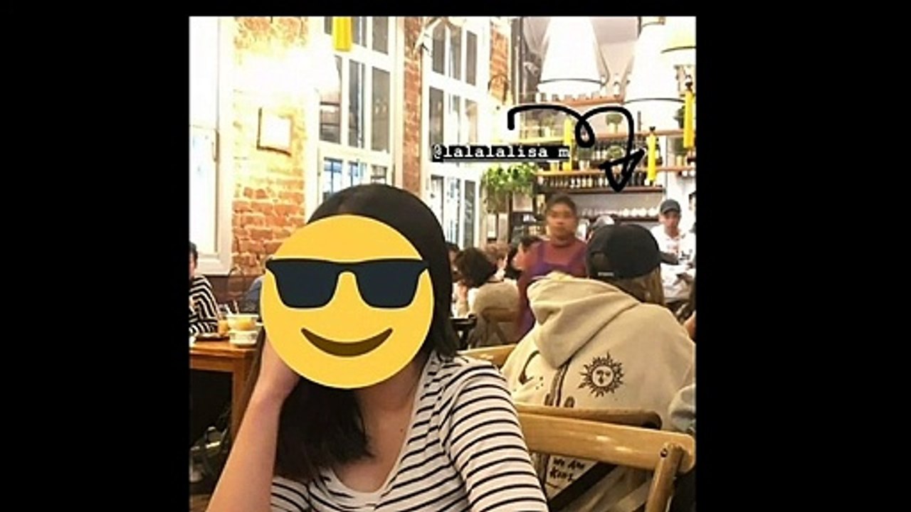 BLACKPINK LISA SEEN AT THAILAND RESTAURANT IN SYDNEY