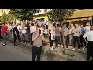 Simpatizantët e PD "i zënë pritë" Ramës në Lushnjë