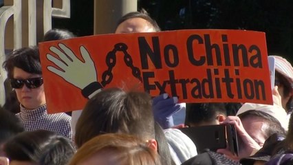 홍콩 시민 "범죄인 인도법 중단하라" 반발...정부, 일단 연기 / YTN