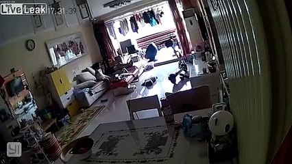 Une trottinette prend feu sans raison dans un appartement