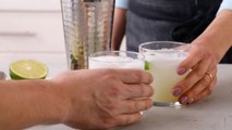 How To Make Aquafaba Gin Fizz