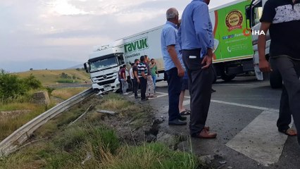 Yağmur Yalova-Bursa yolunda kazaya neden oldu: 1 yaralı