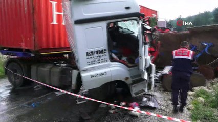 Emet'te trafik kazası: 1 ölü 1 yaralı