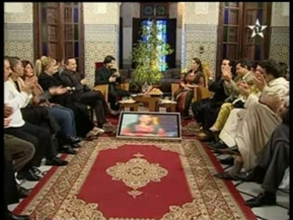 EXCLISIF:  TAHIHITE chante en arabe