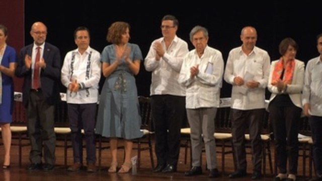 Marcelo Ebrard alaba los valores y la lucha por la libertad de los exiliados españoles
