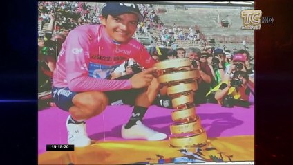 Carapaz homenajeado en su tierra