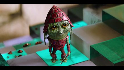 Clip de la Película  MEN IN BLACK- INTERNATIONAL - Conociendo a Peoncín.