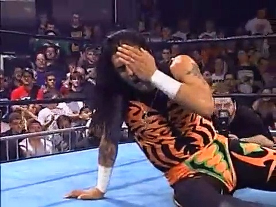 Yoshihiro Tajiri vs. Psicosis (08-19-00)