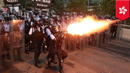 Police fire rubber bullets at Hong Kong extradition protesters