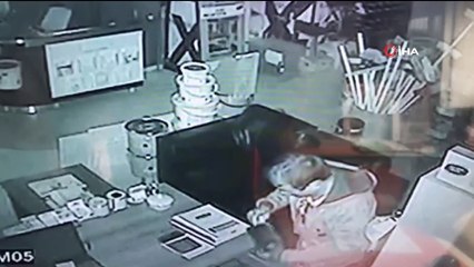 İş yerinden para çalan hırsız tutuklandı