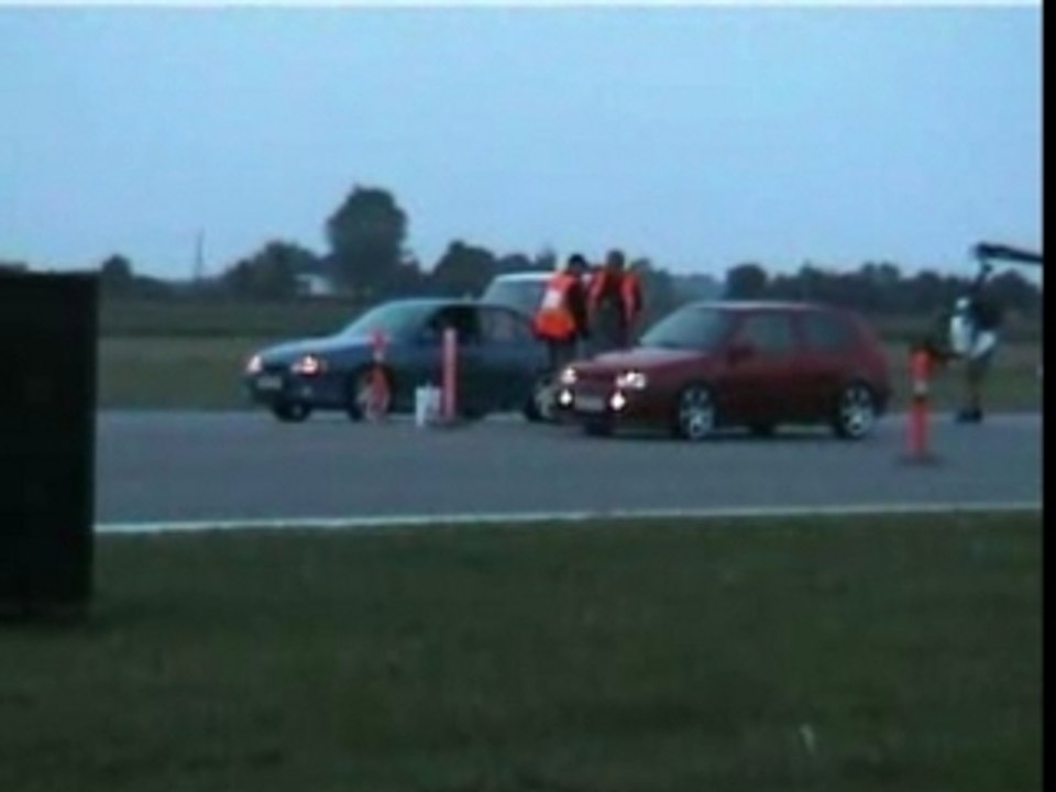 Vw Golf3 Vr6 Vs Opel Omega 3000 24V Blue