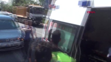 ADIYAMAN Otomobil ile TIR çarpıştı: 2 yaralı