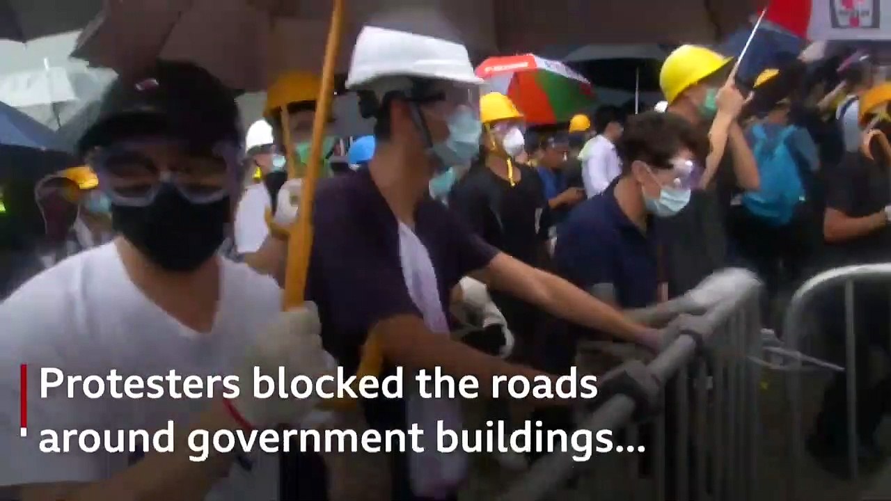 Hong Kong government offices close in worst violence in decades - BBC News
