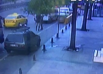 Trans birey yardım isteyip bindiği arabada dehşeti yaşattı