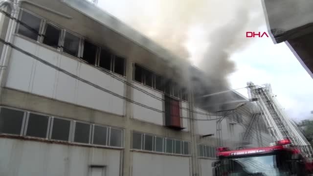 PENDİK'TE FABRİKA YANGINI aktüel görüntü