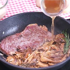 Entrecôte sauce aux champignons