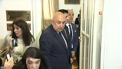 Savunma Bakanı Hulusi Akar'dan CHP'ye ziyaret