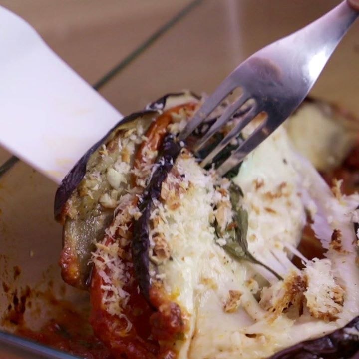 Aubergine hasselback