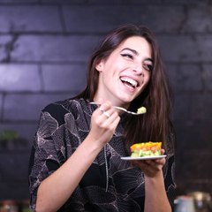 Tartare de saumon à l'avocat et à la mangue