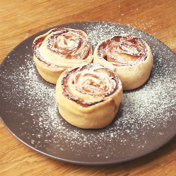 Tarte rose aux pommes