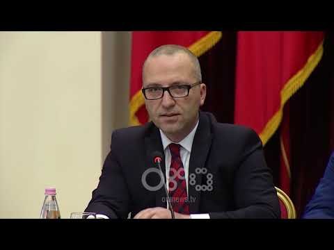 RTV Ora - Presidenca: KQZ është e detyruar të zbatojë dekretin