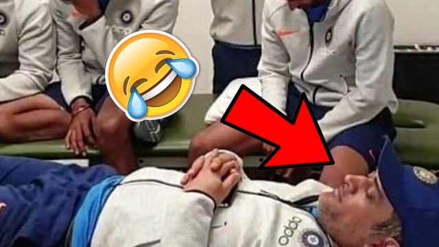 WORLD CUP 2019 IND VS NZ DHONI SLEEPS | தோனி தூங்கும் வைரல் புகைப்படம்