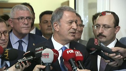 Milli Savunma Bakanı Hulusi Akar, İYİ Parti Grubu’nu ziyaret etti