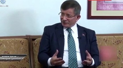 Ahmet Davutoğlu, Erdoğan'ın katıldığı teravihle ilgili eleştiri: Doğru bulmadım