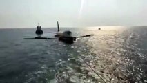 Cet avion Boeing 747 a été plongé dans l'eau pour un parc d'attraction à Dive Bahrain