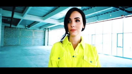 Dress Code | Atrévete a usar el color más vibrante del 2019: ¡El amarillo!