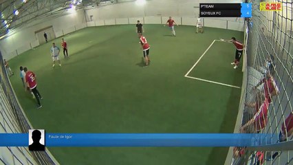 Faute de Igor - P'TEAM Vs SOYEUX FC  - 13/06/19 19:00 - LIGUE 4  - Poitiers Game Parc