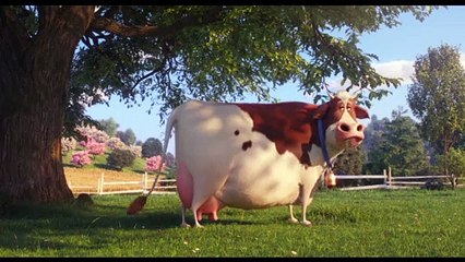 The Secret Life of Pets 2 Movie Clip - Duke is Taunted by a Cow