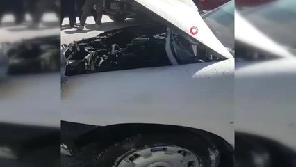 Hastane otoparkında araç yangını