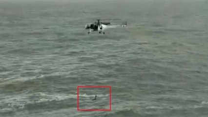 Indian Coast Guard ने Goa में समुद्र में फंसे युवक का ऐसे किया Rescue, देखें Video | वनइंडिया हिंदी