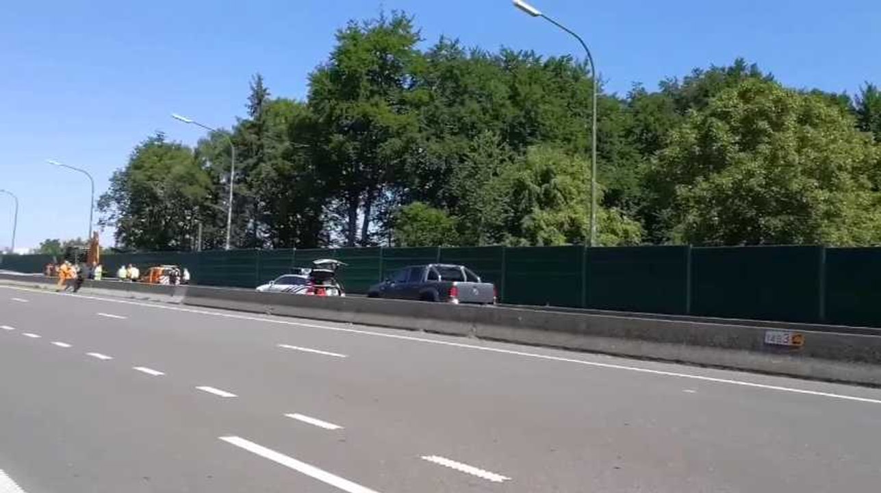 La Meuse-Luxembourg: Accident à Bastogne - camion et portique entravent la N4