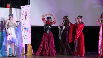 7-IME FONGRAVE/LALANDE : Au fil du temps, Défilé de modeS