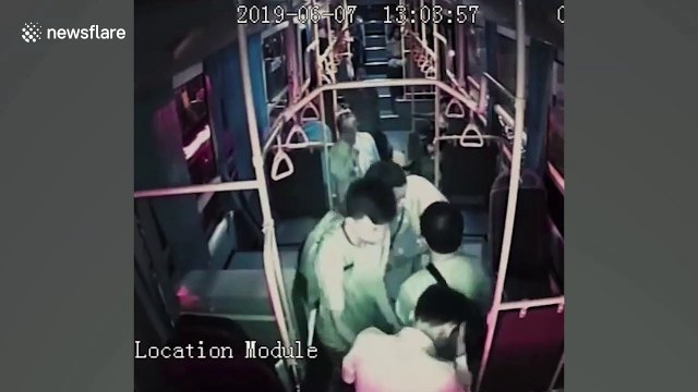 Thai bus driver attacks female passenger who complained about him using phone at the wheel