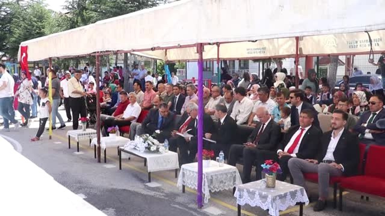 Okullarda karne heyecanı - ISPARTA