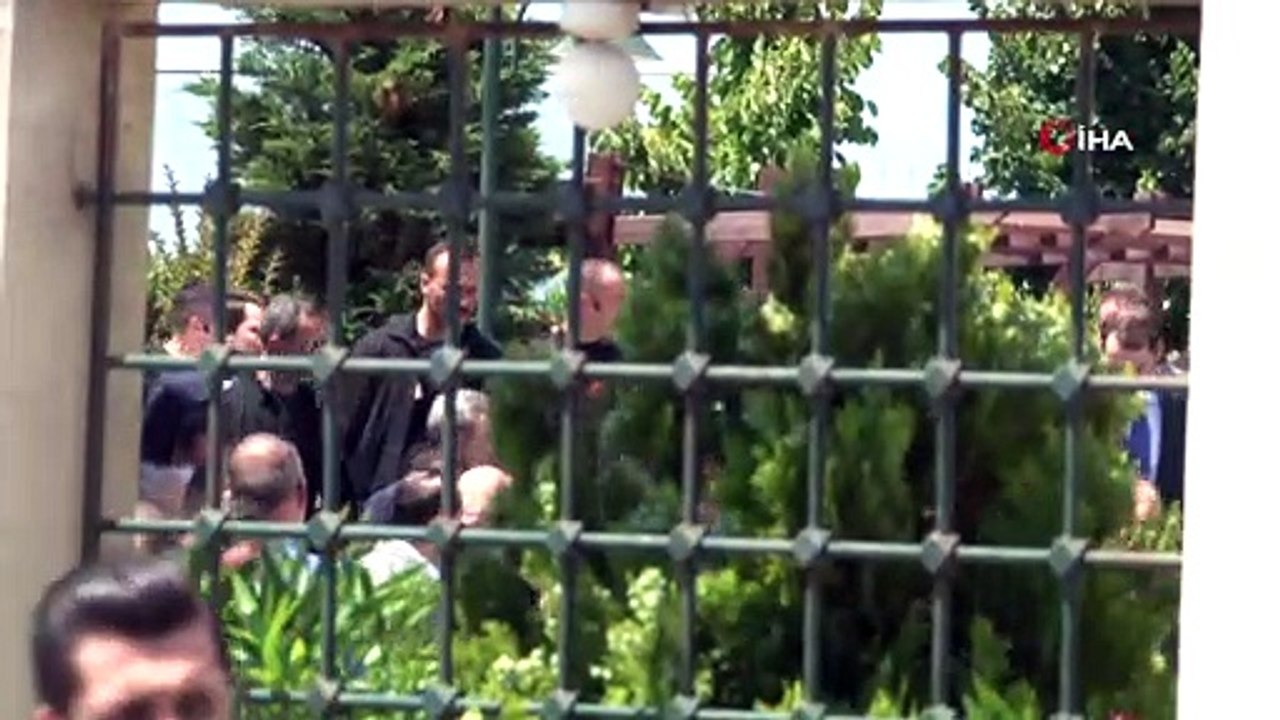 Cumhurbaşkanı Erdoğan, Cuma namazını Hz. Ali Camii'nde kıldı