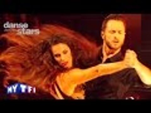 DALS S05 - Un tango avec Elisa Tovati et Christian Millette sur ''Emmenez-moi'' (Charles Aznavour)