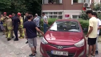 Sürücü vitesleri karıştırdı, oğluyla bahçeye düştü