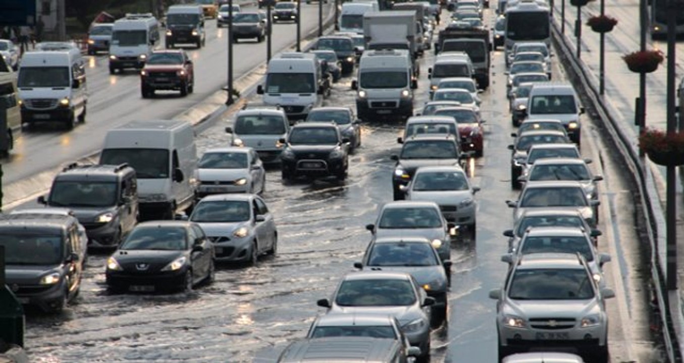 Meteoroloji vatandaşlara sel uyarısı! Çok kuvvetli olacak